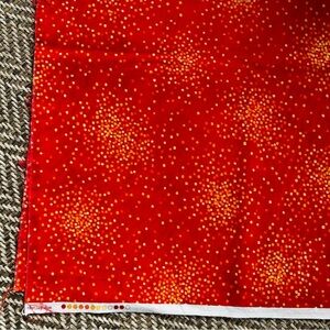 Laurel Burch “LB Basics”, 1 yard, Red blender fabric